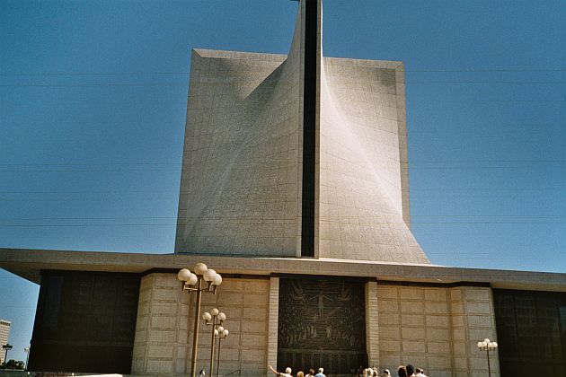 Saint Marie's Kathedrale, sieht aus wie eine Bischofsmitra